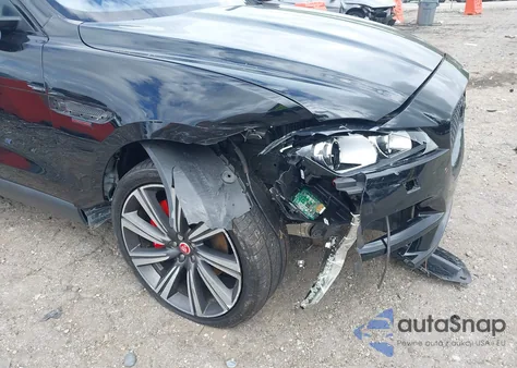 2017 Jaguar F-Pace 35T Prestige z USA, uszkodzony, nr VIN SADCK2BV2HA880415